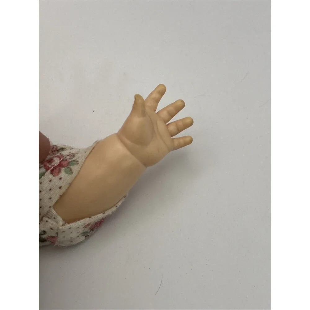 Vintage 1981 Gerber Baby Doll Side To Side Eyes Molded Head Soft Body